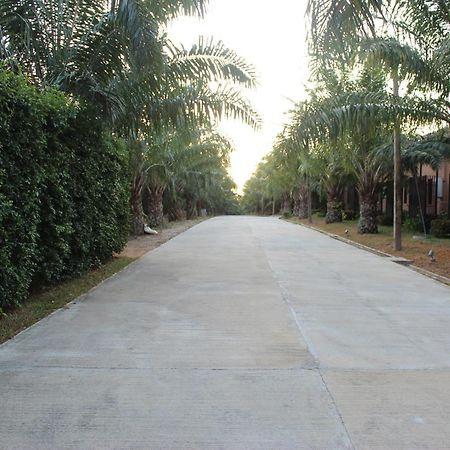 Palm Inn Natai Beach Екстериор снимка