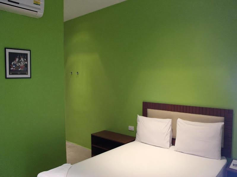 Palm Inn Natai Beach Екстериор снимка
